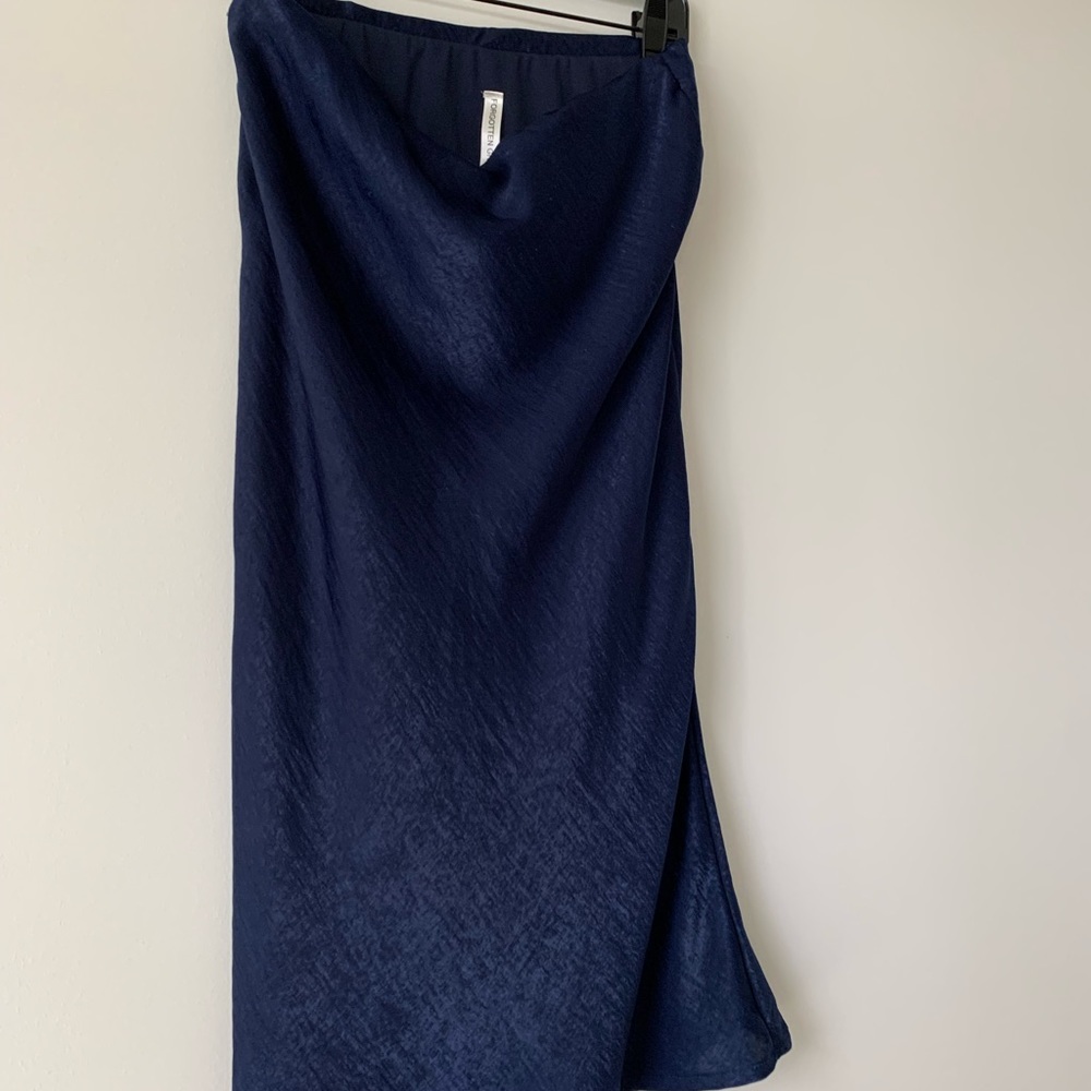 Navy skirt